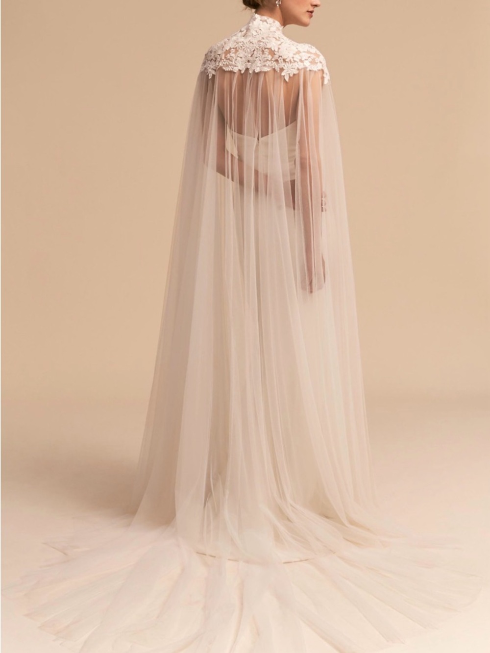 Bhldn Rare Elegant Ivory Bridal Cape - Picture 8 of 11
